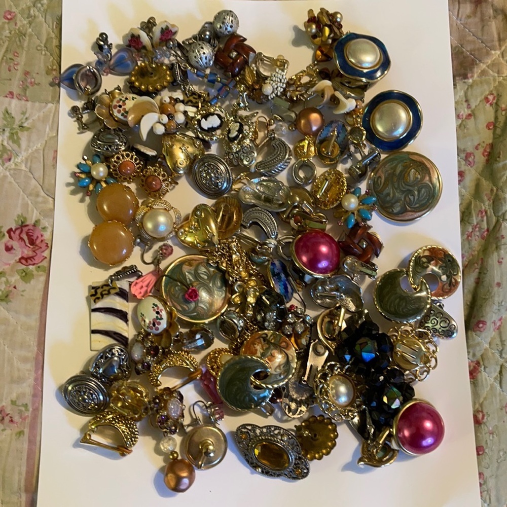Clip Earrings Vintage Modern 50+ Pairs Cameo Floral Art Deco Animal Print Dangle